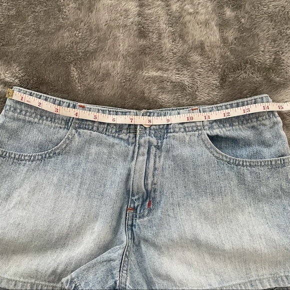Vintage 90's Blue Asphalt Light Wash Mom Shorts 5 - Picture 5 of 5